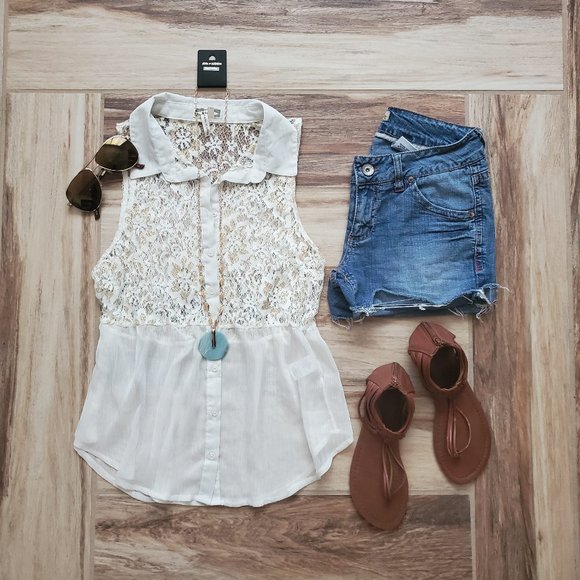 Kirra | Sheer Lace Sleeveless Button Down - Picture 1 of 8